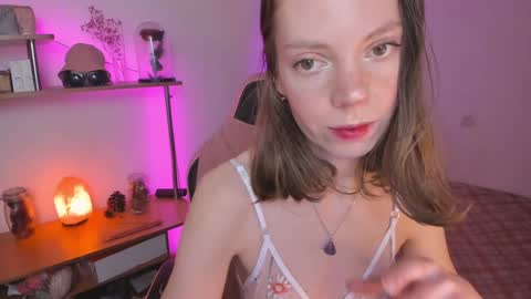 Eliise online show from January 31, 2025, 2:17 pm