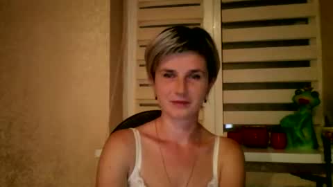 Snapshot of beautyksenia chatting on September 25, 2025, 7:06 pm BeautyKsenia online show from September 25, 2025, 7:06 pm