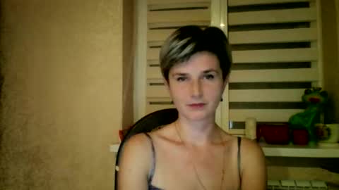 Snapshot of beautyksenia chatting on November 5, 2025, 8:42 pm BeautyKsenia online show from November 5, 2025, 8:42 pm