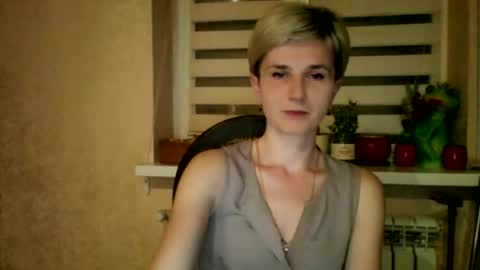 BeautyKsenia online show from April 30, 2026, 7:42 pm