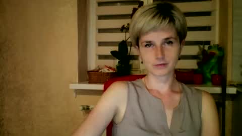BeautyKsenia online show from May 11, 2026, 7:33 pm