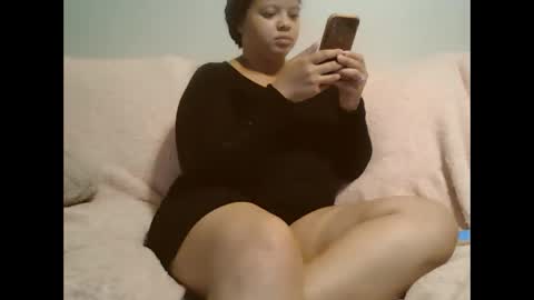 Snapshot of beautyloves chatting on October 13, 2025, 10:32 pm Beauty online show from October 13, 2025, 10:32 pm