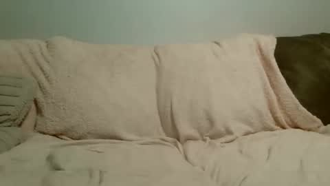 Snapshot of beautyloves chatting on October 14, 2025, 10:43 pm Beauty online show from October 14, 2025, 10:43 pm