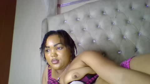 beautystar12 online show from February 5, 2025, 10:01 pm