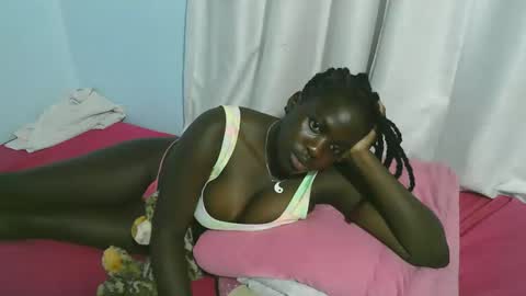 Snapshot of beautytyler chatting on October 6, 2025, 12:35 pm tyler online show from October 6, 2025, 12:35 pm