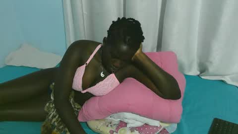 Snapshot of beautytyler chatting on October 13, 2025, 7:36 pm tyler online show from October 13, 2025, 7:36 pm