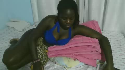 Snapshot of beautytyler chatting on October 20, 2025, 10:05 am tyler online show from October 20, 2025, 10:05 am