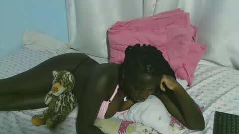 Snapshot of beautytyler chatting on October 25, 2025, 8:55 am tyler online show from October 25, 2025, 8:55 am