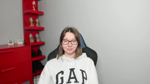 Zoe online show from March 26, 2026, 7:03 am