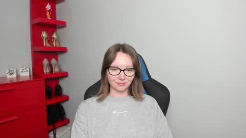Zoe online show from May 8, 2026, 7:46 am