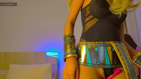Jennifer online show from May 13, 2026, 11:55 pm
