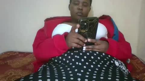 bebswee21 online show from May 9, 2026, 2:22 pm