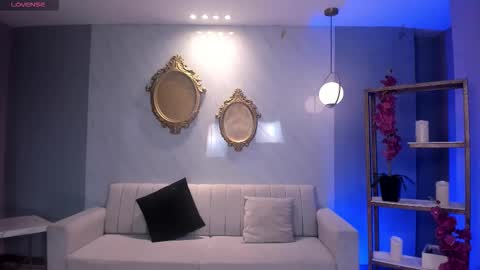 Am Becca online show from October 31, 2025, 11:55 am