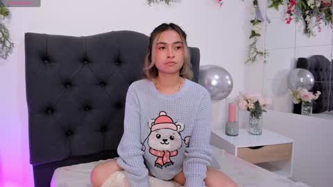 beccamilanni online show from December 19, 2024, 12:56 pm
