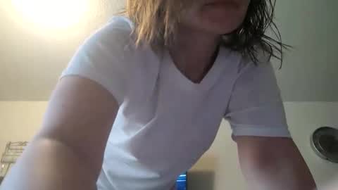 BECKY BOO  online show from May 2, 2026, 8:36 pm