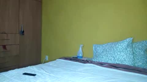 BECKY BOO  online show from May 4, 2026, 4:08 am