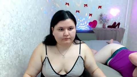 BeckyAndEllen online show from December 11, 2024, 9:23 pm