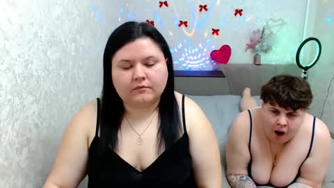 BeckyAndEllen online show from January 18, 2025, 10:49 am