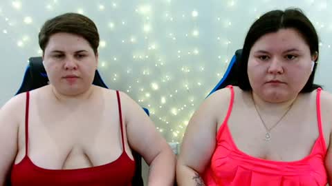 Snapshot of beckyandellen chatting on July 10, 2026, 12:30 pm BeckyAndEllen online show from July 10, 2026, 12:30 pm