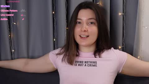 Snapshot of beckymartens chatting on October 21, 2025, 12:22 am BeckyMartens come join me on    while im offline here  online show from October 21, 2025, 12:22 am