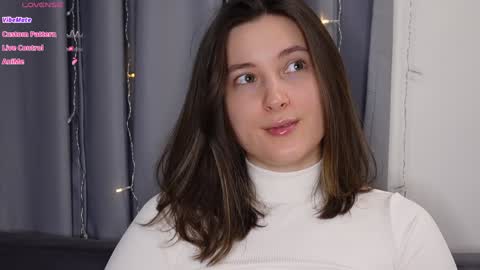 Snapshot of beckymartens chatting on October 22, 2025, 12:44 am BeckyMartens come join me on    while im offline here  online show from October 22, 2025, 12:44 am