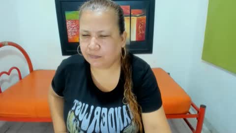 beckyummys online show from December 4, 2024, 11:52 am
