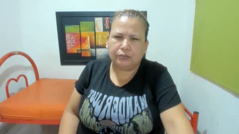 beckyummys online show from December 18, 2024, 11:45 am
