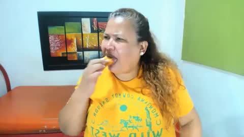 beckyummys online show from March 3, 2025, 1:31 pm