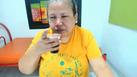 beckyummys online show from March 5, 2025, 12:11 pm
