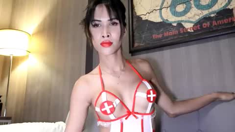 bee_thai online show from May 5, 2026, 3:31 pm