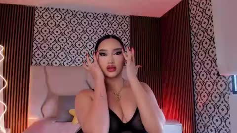 BELLA online show from June 16, 2026, 1:03 pm