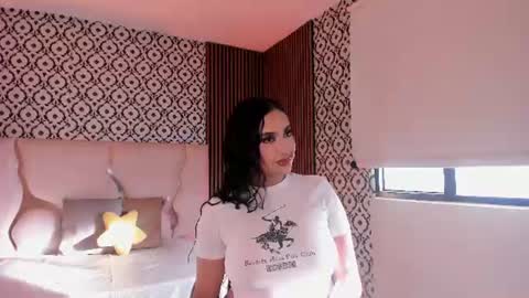 BELLA online show from June 17, 2026, 11:45 am