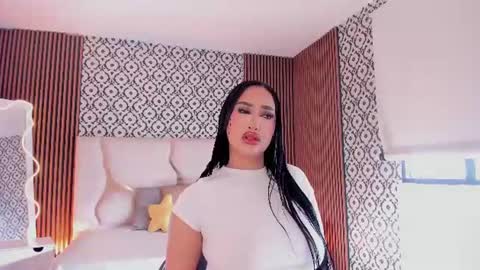 BELLA online show from July 15, 2026, 12:54 pm
