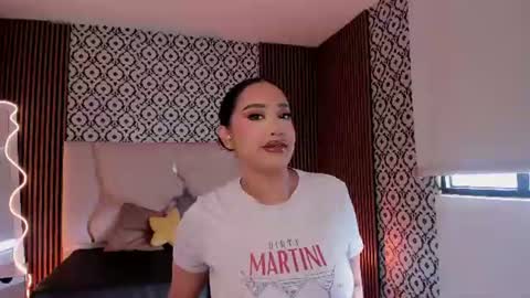 BELLA online show from July 23, 2026, 12:58 pm