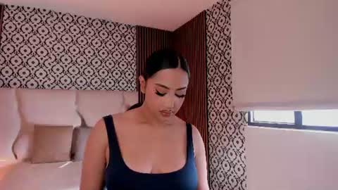BELLA online show from July 28, 2026, 12:48 pm