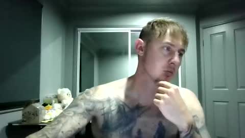 Snapshot of beelzebubxo chatting on October 22, 2025, 10:37 am beelzebubxo online show from October 22, 2025, 10:37 am