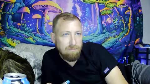 Snapshot of beercanthickness chatting on October 16, 2025, 2:01 am Dunkindaddy online show from October 16, 2025, 2:01 am