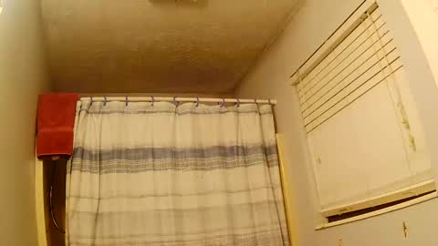 Snapshot of beercanthickness chatting on October 20, 2025, 11:05 pm Dunkindaddy online show from October 20, 2025, 11:05 pm