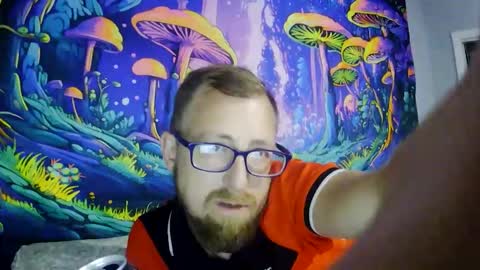 Snapshot of beercanthickness chatting on October 25, 2025, 4:53 am Dunkindaddy online show from October 25, 2025, 4:53 am