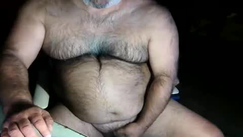 Snapshot of beers19 chatting on October 16, 2025, 6:36 am beers19 online show from October 16, 2025, 6:36 am