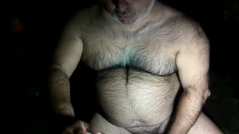 Snapshot of beers19 chatting on October 29, 2025, 2:52 pm beers19 online show from October 29, 2025, 2:52 pm