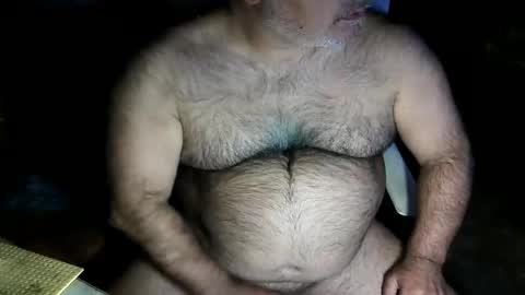 Snapshot of beers19 chatting on November 1, 2025, 3:36 pm beers19 online show from November 1, 2025, 3:36 pm