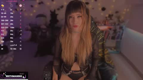 Snapshot of beethmanning_ chatting on October 7, 2025, 12:13 pm       online show from October 7, 2025, 12:13 pm