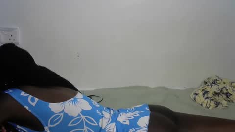 Snapshot of beib_love chatting on December 16, 2024, 1:22 pm beib_love online show from December 16, 2024, 1:22 pm
