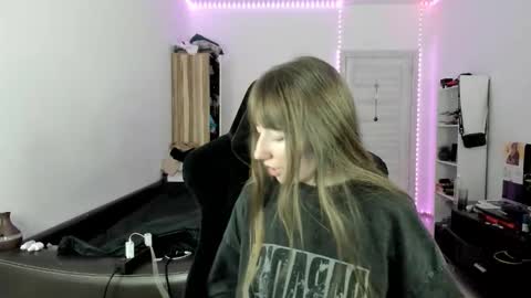 Snapshot of bekkareyes chatting on November 16, 2025, 4:12 pm bekka online show from November 16, 2025, 4:12 pm