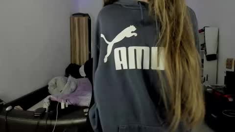 Lisa online show from September 20, 2025, 5:14 pm