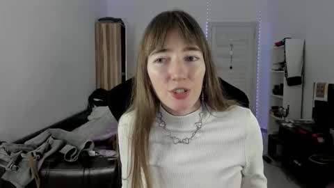 Lisa online show from September 21, 2025, 5:03 pm