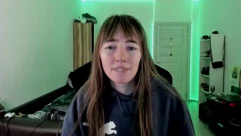 Lisa online show from October 23, 2025, 6:28 pm