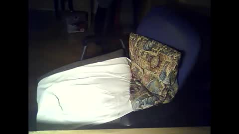 Snapshot of bekklove1 chatting on January 24, 2025, 1:45 am bekklove1 online show from January 24, 2025, 1:45 am