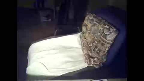 Snapshot of bekklove1 chatting on January 31, 2025, 1:43 am bekklove1 online show from January 31, 2025, 1:43 am